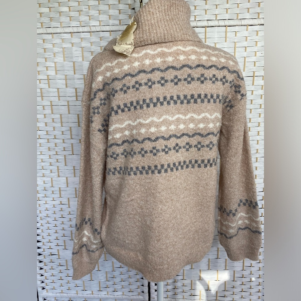 NWT Hem & Thread Fair Isle Turtle Neck Sweater Ivory and Tan with Blue colors - Picture 10 of 12